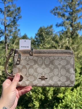 COACH Double Zip Wallet In Signature Canvas CW968 AUTHENTIC